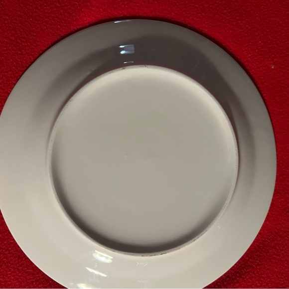 COPY - Set of 2 Dinner Plates 9.5” Red and White Winter Village - Picture 4 of 9